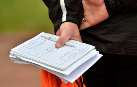 Dr. René Paasch: Von wegen ein “einfacher Pass” – Exekutivfunktionen im Fußball