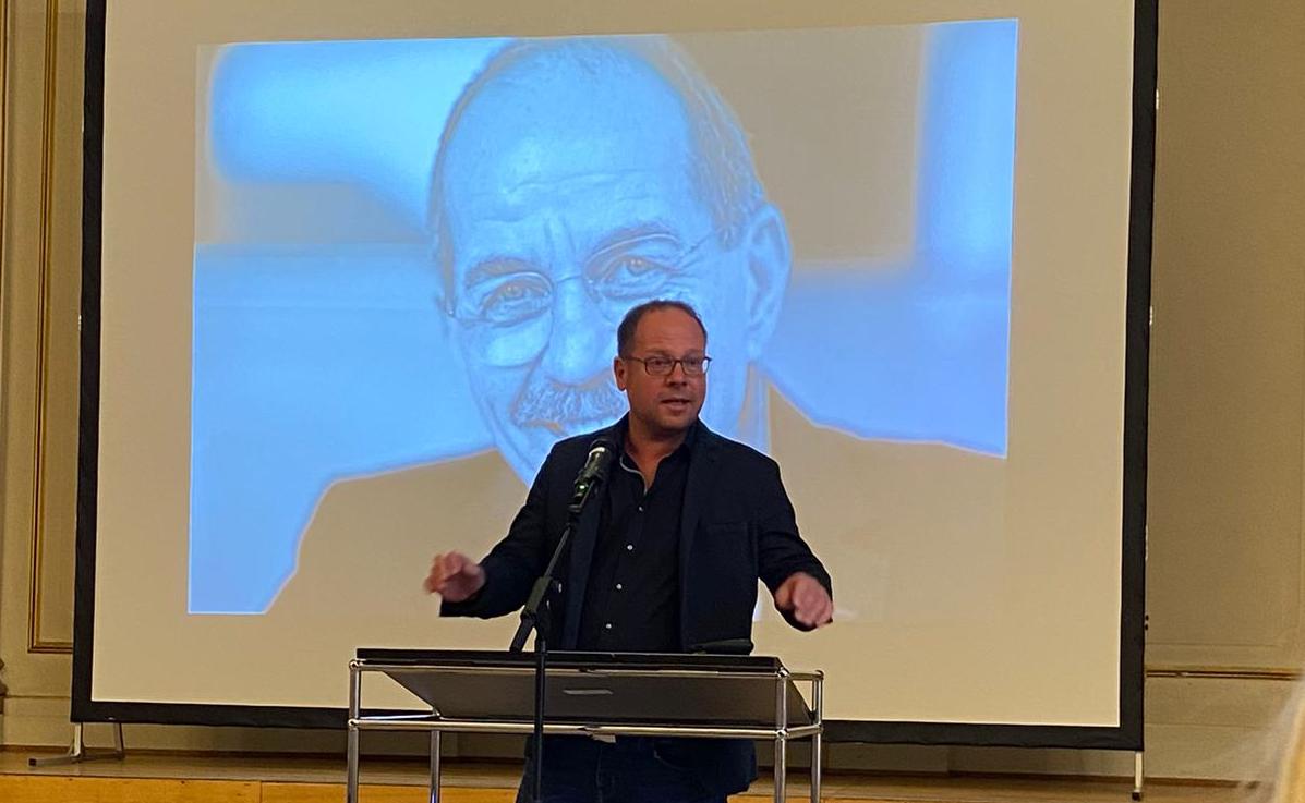 Prof. Hans Rasker Was junge SportpsychologInnen von Prof. Dr. Hans Eberspächer lernen ...